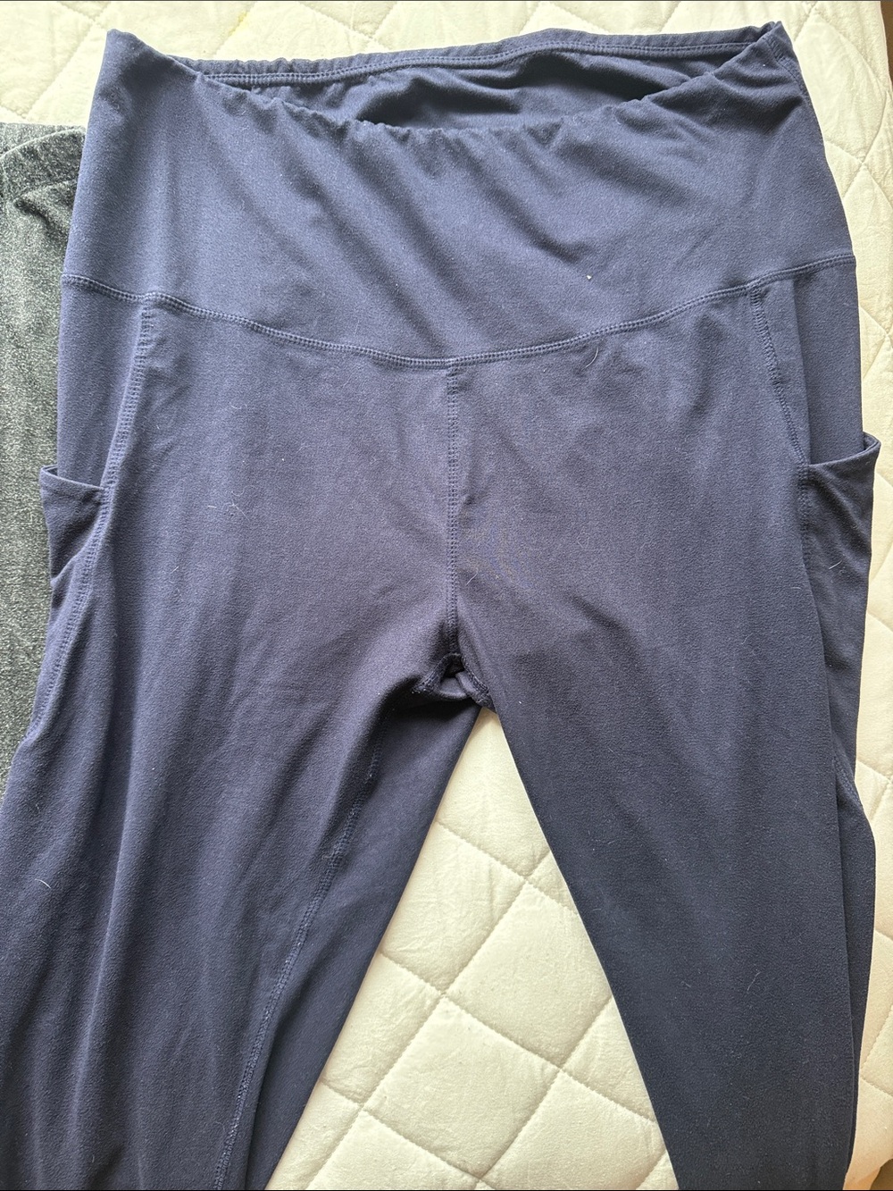 Lot of XL Leggings - Picture 5 of 7